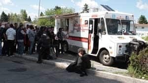 si-300-calgary-flood-shwarma-truck