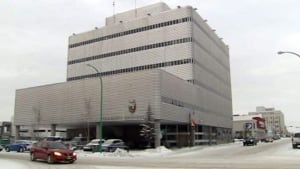 hi-yellowknife-court-wide