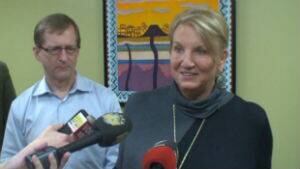 nl-dunderdale-kathy-20130220