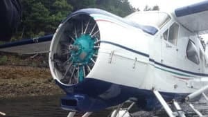 hi-bc-130625-float-plane-4col