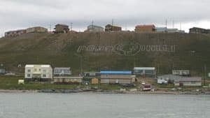 mi-pond-inlet-cp1816997
