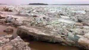 mi-moosonee-ice-break-up-30