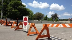 hi-margaret-avenue-bridge-closed-852-8col