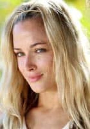 hs-140-reeva-steenkamp