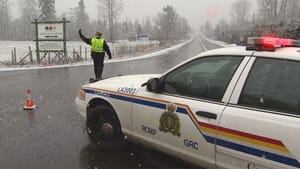 hi-bc-121231-langley-police-road-block-homicide-4col