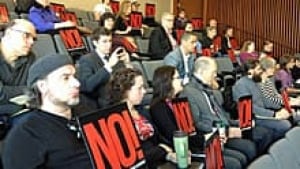 ii-casino-no-activists-220