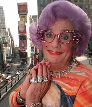 dame-edna-300