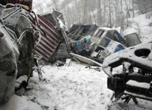 si-300-train-derail-waneta