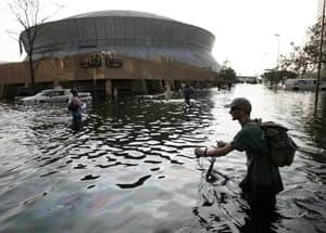 si-300-katrina-2005-superdome-03166365