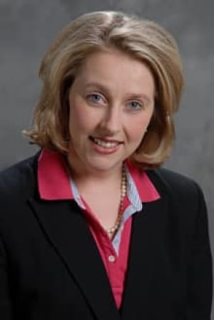 si-220-laura-howe