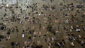 hi-new-orleans-katrina-aerial-3475069-4col