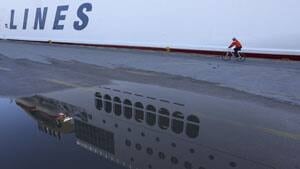 mi-greece-ferry-cp-rtr3e0oi