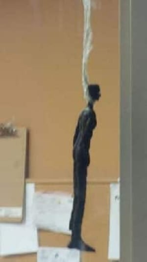 ns-lynch-statue