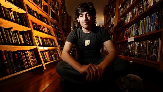 hi-aaron-swartz-library-8col