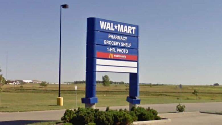 wal mart workers in weyburn sask vote to dump union cbc news weyburn walmart flyer