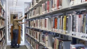 hi-toronto-library1-852-ap-00868395