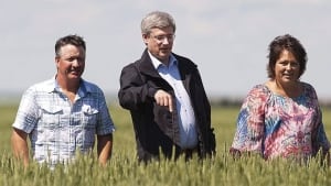 Stephen Harper ends wheat board