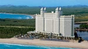 300-hotel-riu