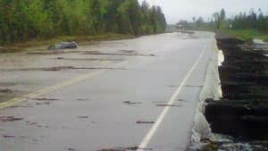 mi-hwy11-17-flooding-300