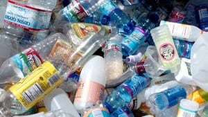hi-bc-111129-bottles-recycling-cp