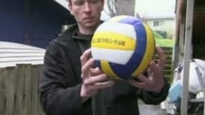hi-bc-120508-tsunami-volleyball-4col