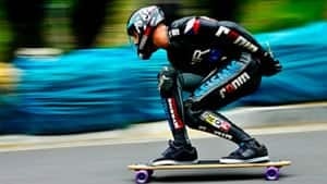 mi-120626-mischo-erbane-longboard-record