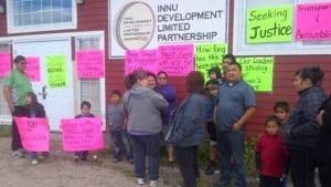 li-innu-development-protest-20120713