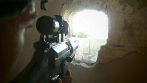 si-syria-gun-rtr350nf