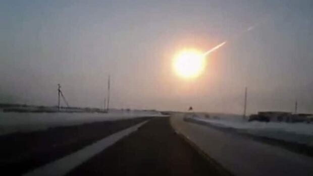 Hasil gambar untuk gambar Meteor Chelyabinsk