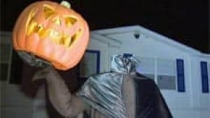 si-nb-halloween-house-220
