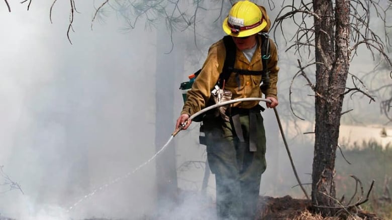 Why Emergency Fire Shelters Arent Used In Canada Cbc News