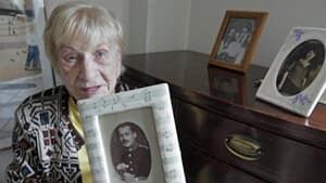 mi-stern-edith-aging-300-cp