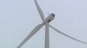 pe-hi-windturbine-4col
