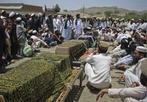 si-300-pakistan-funeral-rtr2nqtz