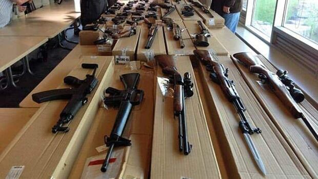 hi-852-dunn-guns-cbc