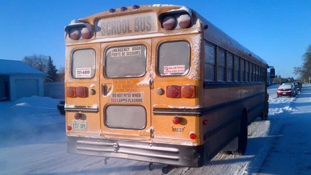 hi-school-bus-regina