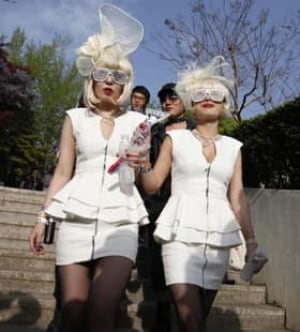 gaga-fans-280