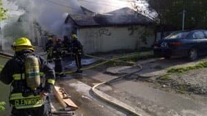 mi-mb-garage-fire-120601