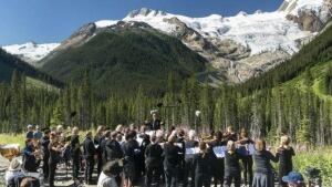 li-bc-130729-orchestra-glacier-med