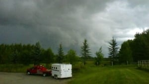 si-okotoks-storm-460