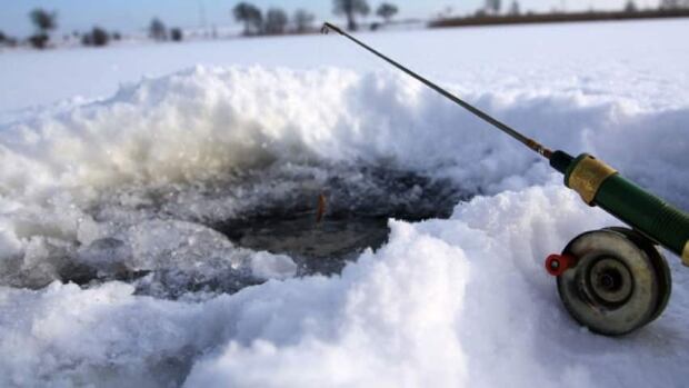 hi-istock-ice-fish-852