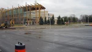 mi-new-hospital-parking-lot
