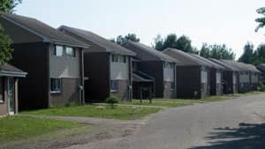mi-lakehead-townhouses-300