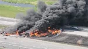 si-truck-crash-300