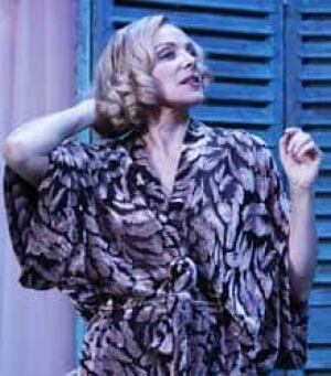 kim-cattrall-lives
