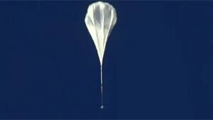 si-skydiver-balloon-300