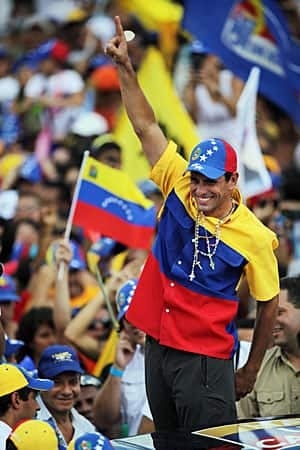 capriles-300-03354864