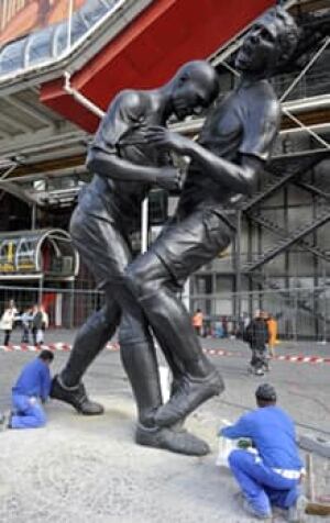 hi-zidane-head-butt-1527882