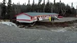 mi-wawa-flooding-2-300