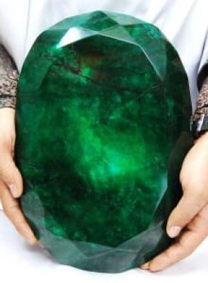 si-bc-120117-words-largest-emerald